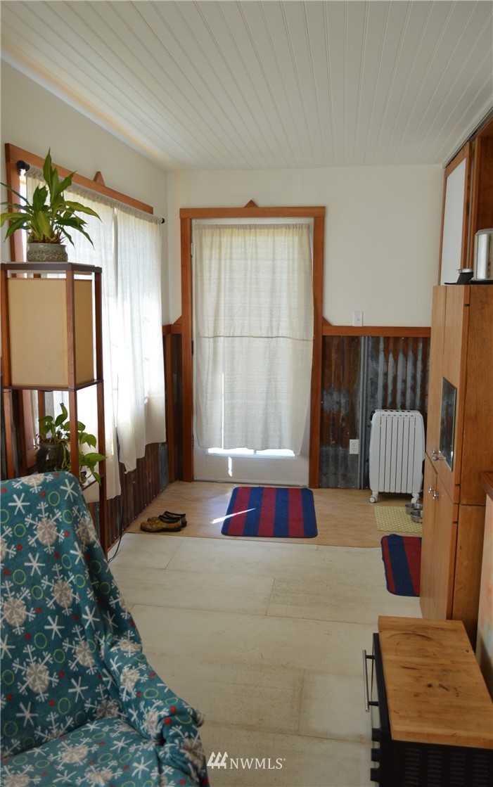 7855 Ham Road Custer, WA 98240 - Photo 22 of 39 a living room with furniture and a window