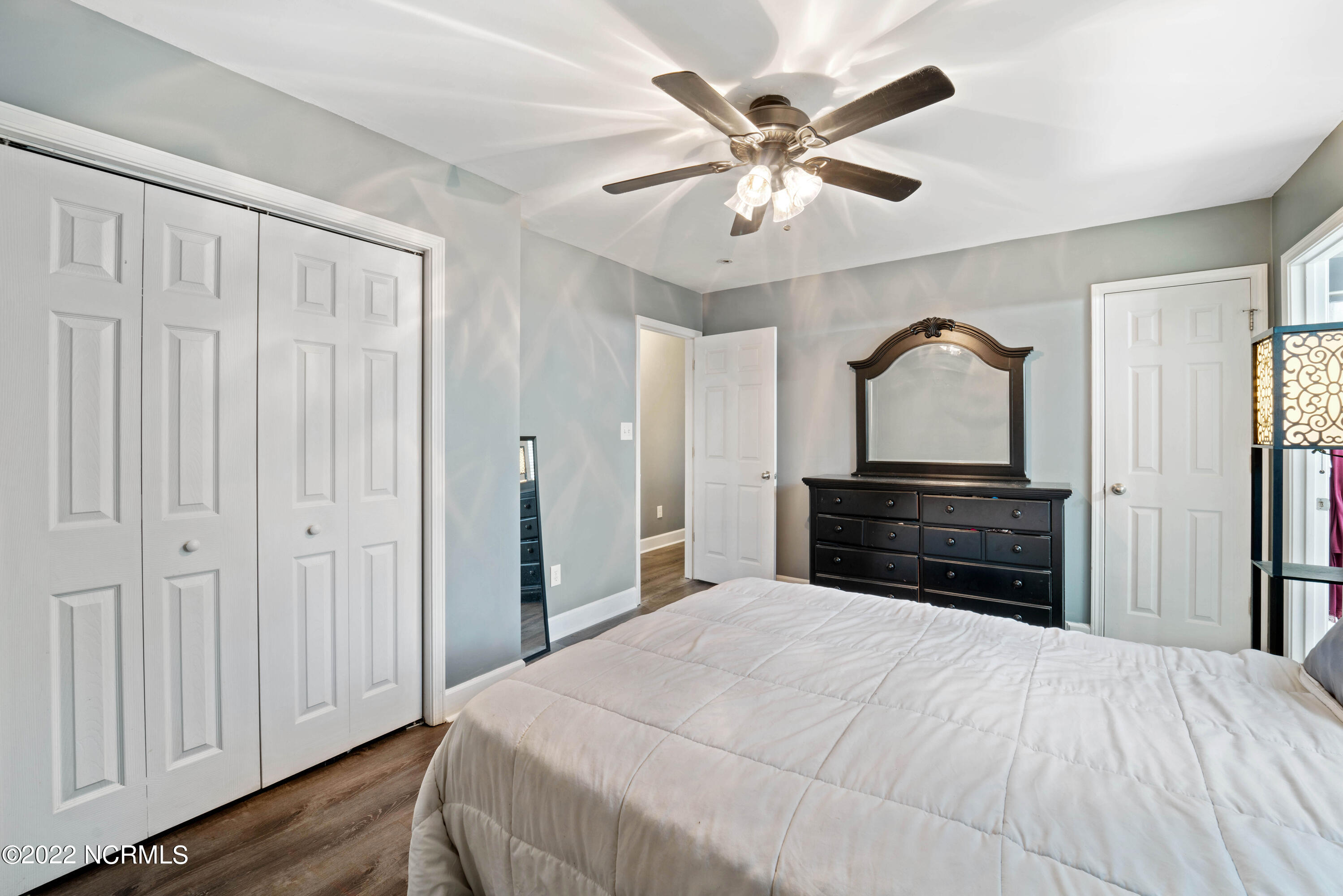 112 Poplar Ridge Road Jacksonville, NC 28546 - Photo 4 of 35 DSC07056