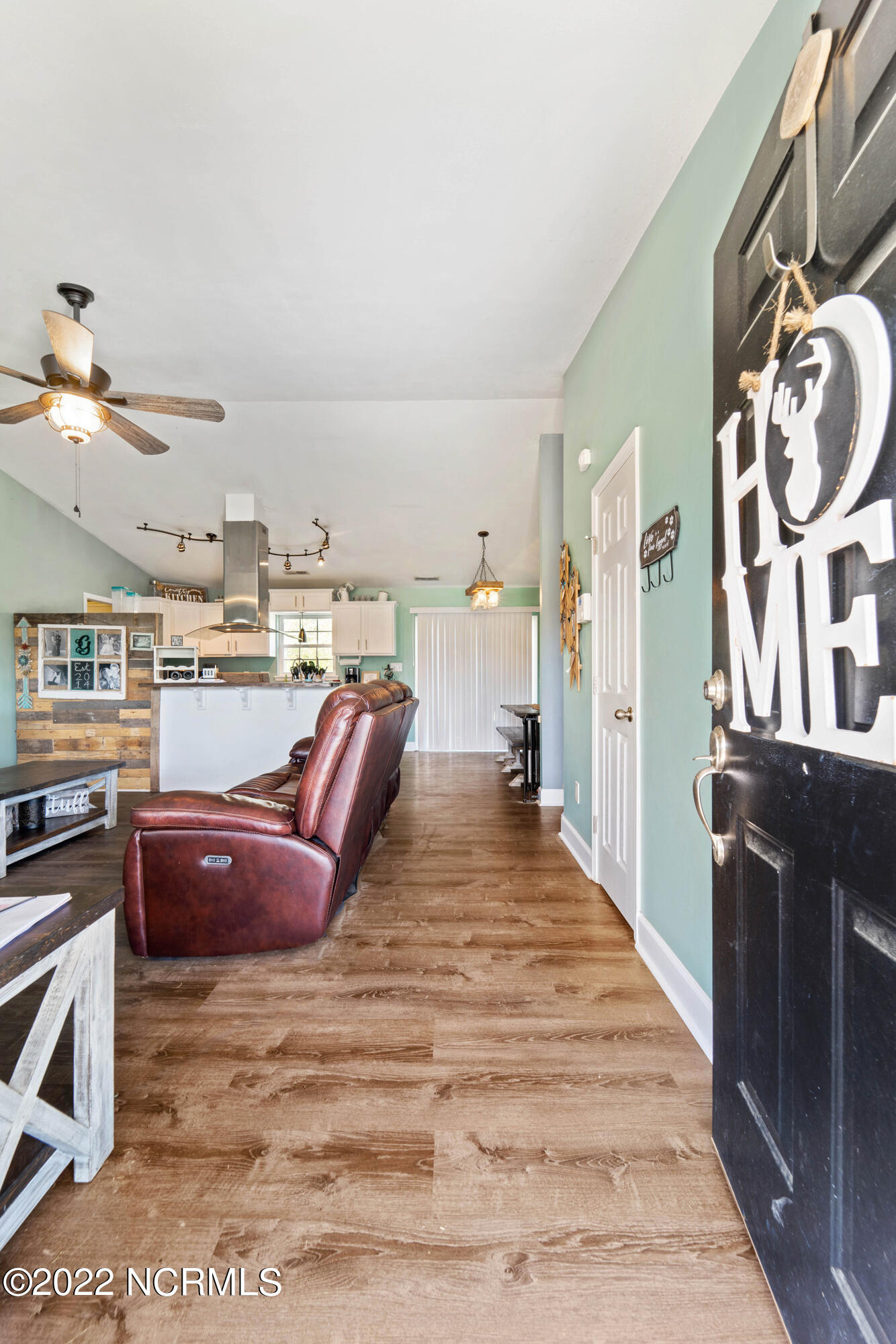 112 Poplar Ridge Road Jacksonville, NC 28546 - Photo 10 of 35 DSC06903