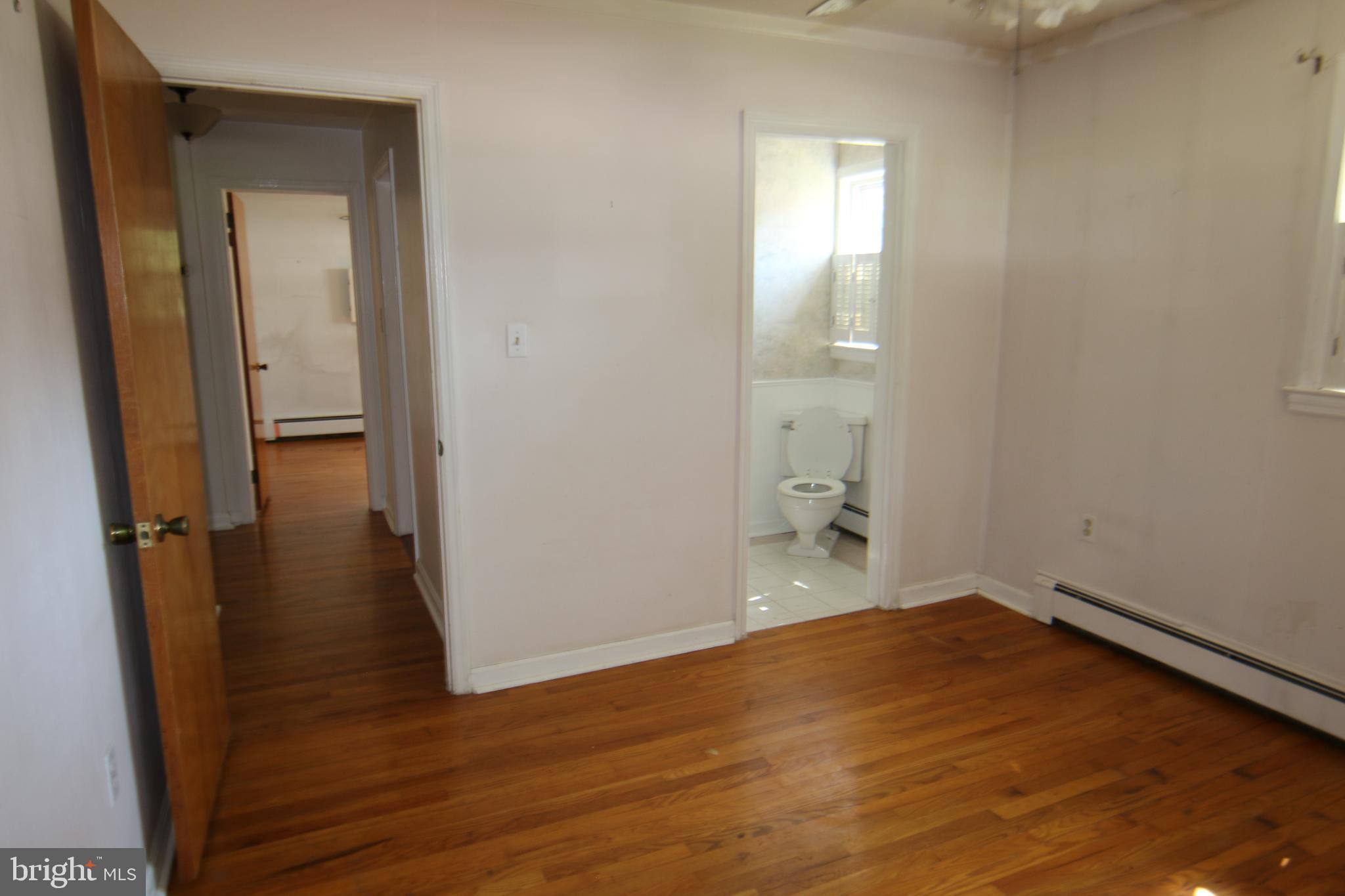 6893 Chambers Hill Road Harrisburg, PA 17111 - Photo 11 of 26