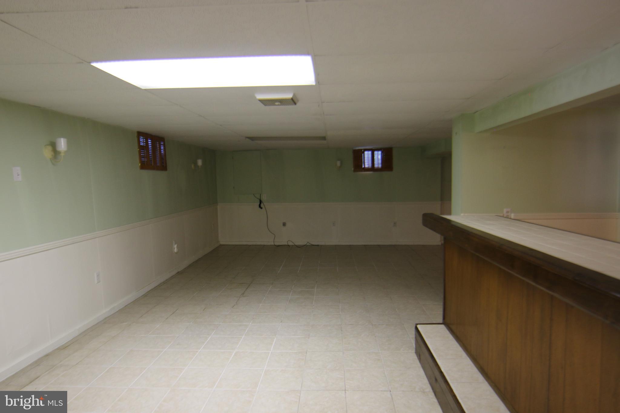 6893 Chambers Hill Road Harrisburg, PA 17111 - Photo 18 of 26