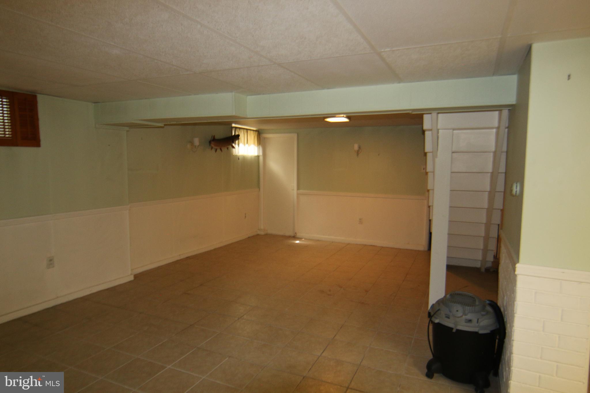 6893 Chambers Hill Road Harrisburg, PA 17111 - Photo 20 of 26