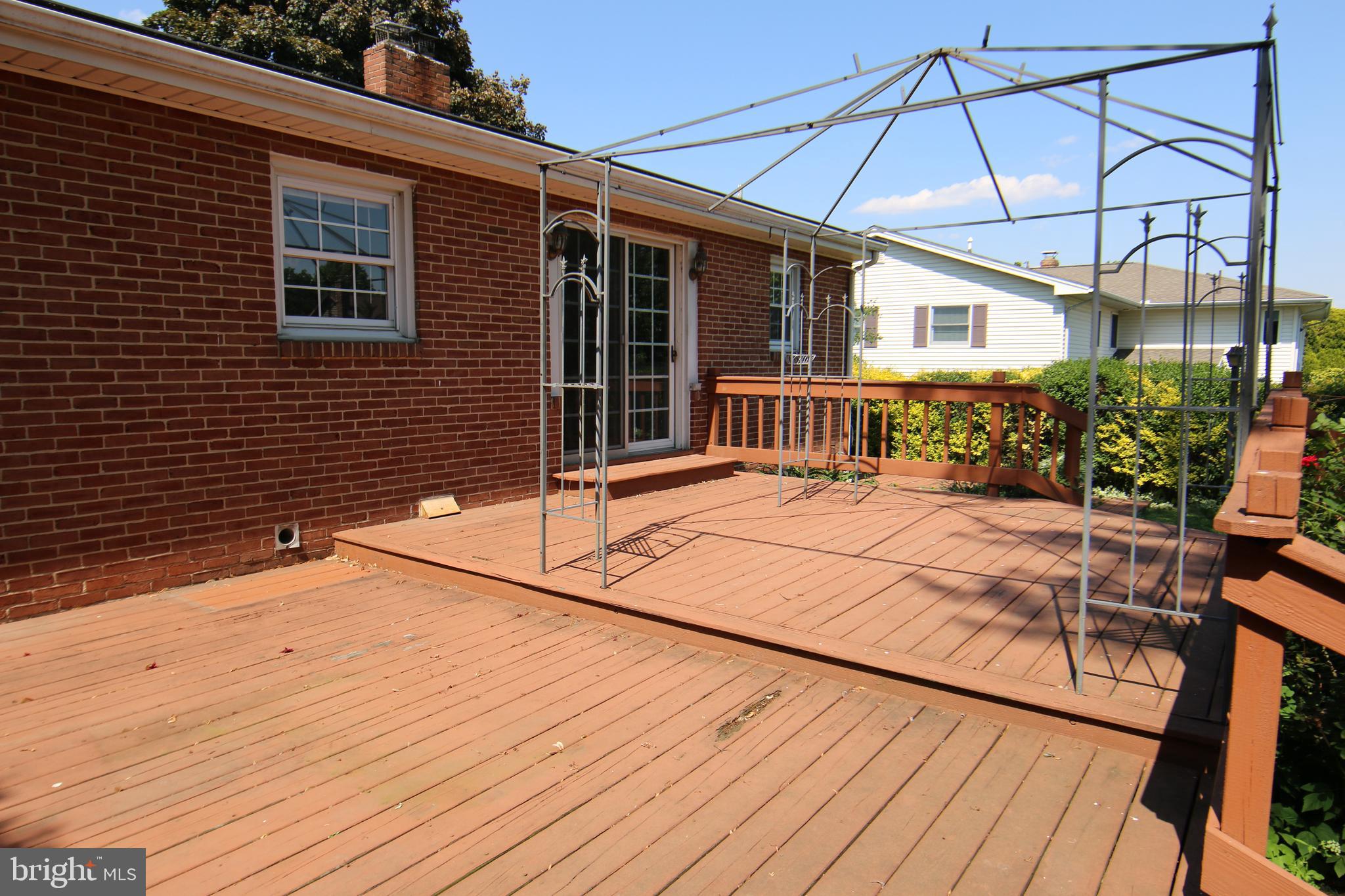 6893 Chambers Hill Road Harrisburg, PA 17111 - Photo 25 of 26
