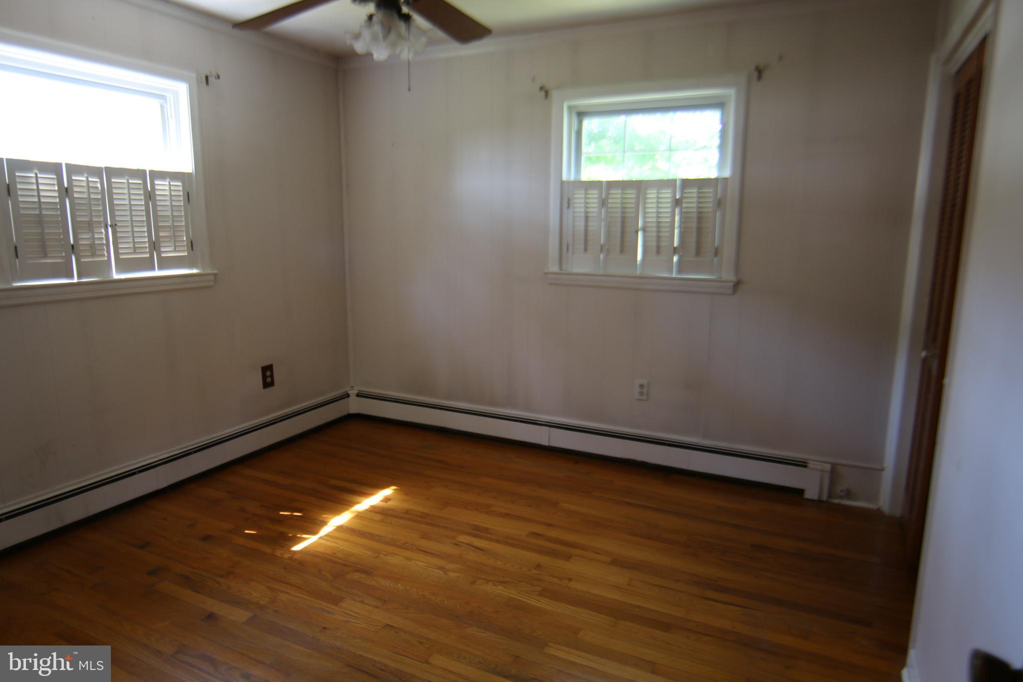 6893 Chambers Hill Road Harrisburg, PA 17111 - Photo 9 of 26