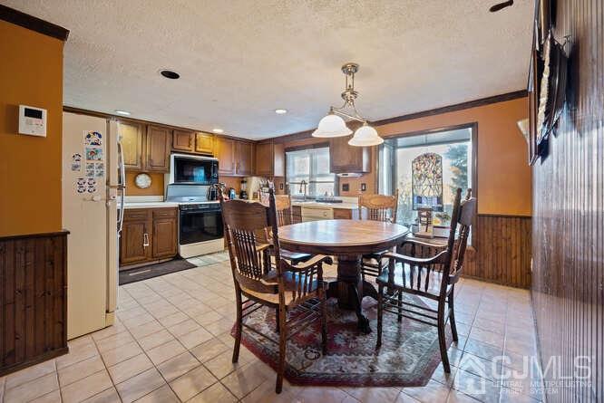 235 Dunhams Corner Road East Brunswick, NJ 08816 - Photo 20 of 42