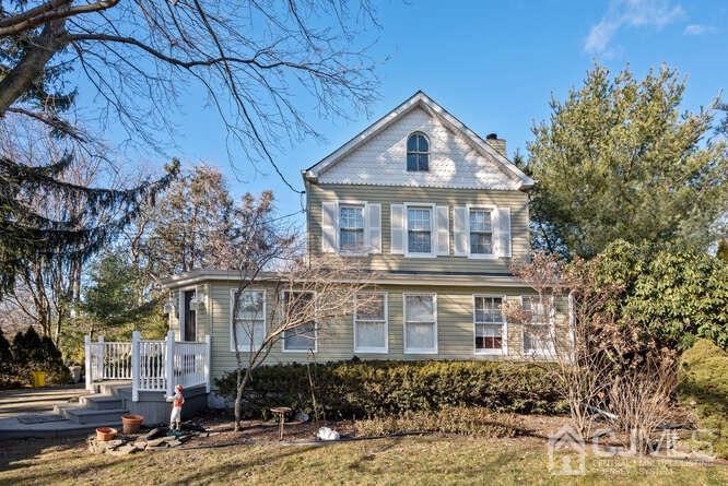 235 Dunhams Corner Road East Brunswick, NJ 08816 - Photo 5 of 42