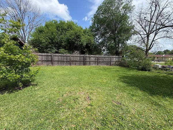 $149,000 | 805 Beauty Street, Dayton, TX 77535