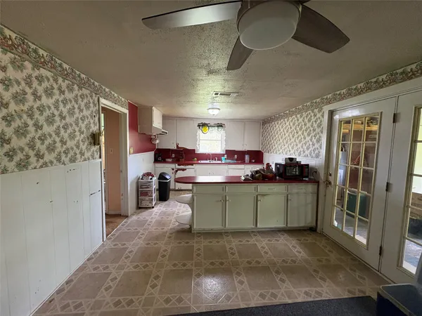 $149,000 | 805 Beauty Street, Dayton, TX 77535