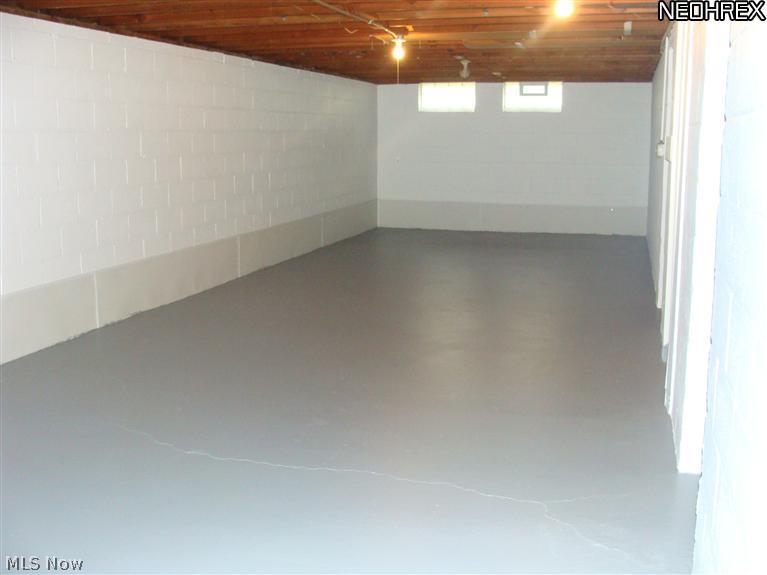 1703 Roselawn Road Cleveland, OH 44124 - Photo 17 of 21 Gallery Image 17