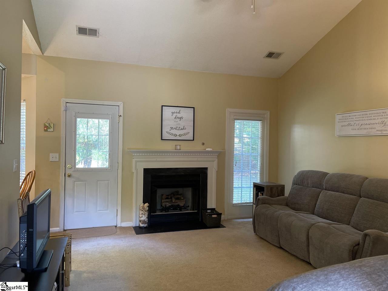 619 Heathrow Court Moore, SC 29369 - Photo 5 of 16