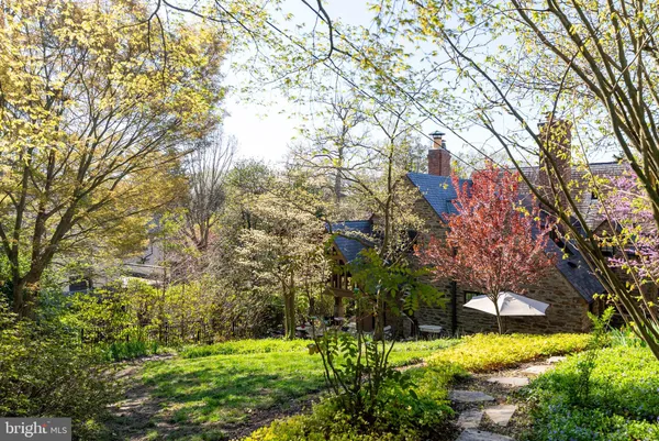 $925,000 | 224 Tunbridge Road, Baltimore, MD 21212