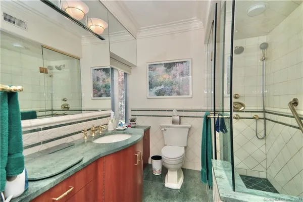 $10,000 | 57 Drum Hill Lane, Stamford, CT 06902