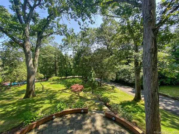 $10,000 | 57 Drum Hill Lane, Stamford, CT 06902