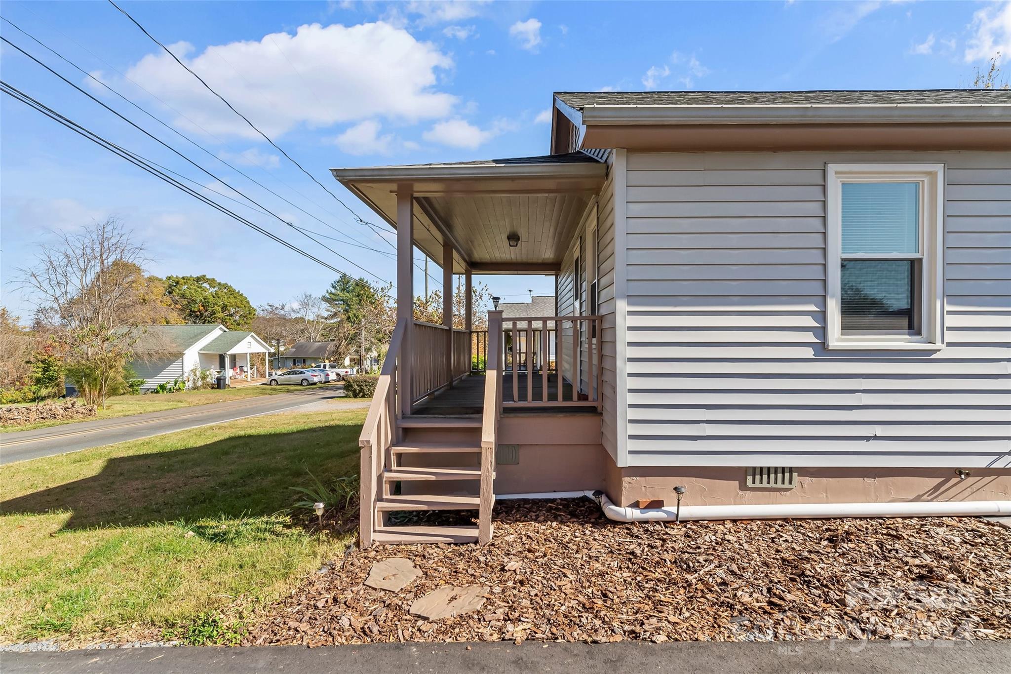116 Walker Road Morganton, NC 28655 - Photo 3 of 18 Gallery Image 3