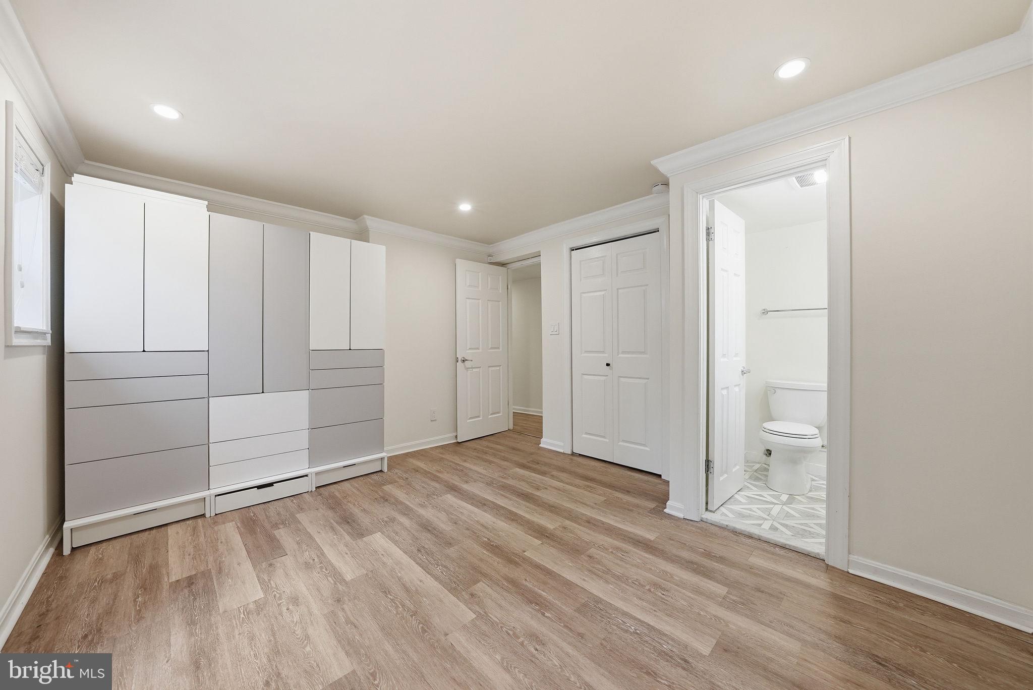 1200 East Capitol Street Northeast, Unit 1 Washington, DC 20002 - Photo 23 of 31 a view of an empty room