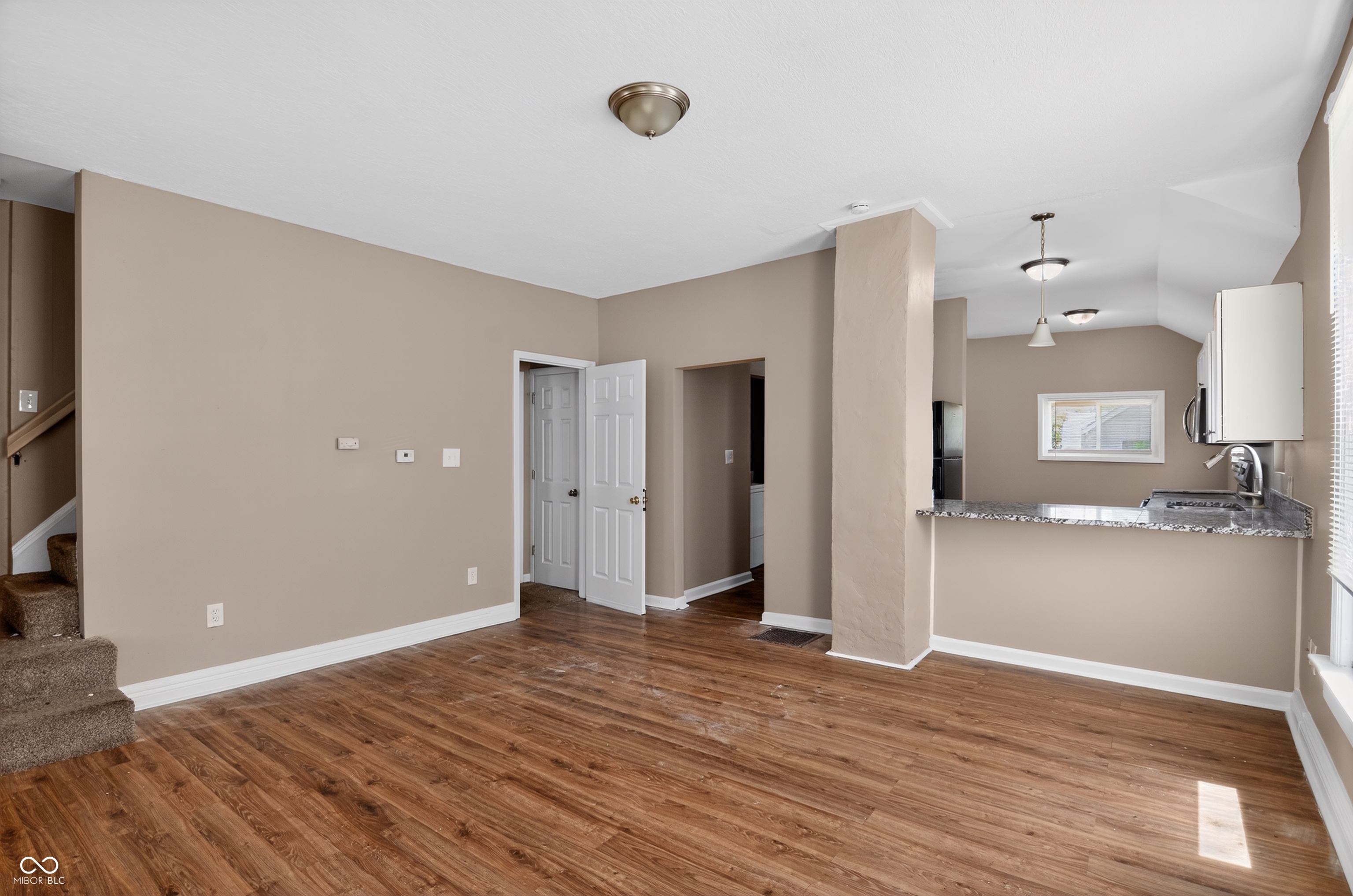 91 North 4th Avenue Beech Grove, IN 46107 - Photo 10 of 33