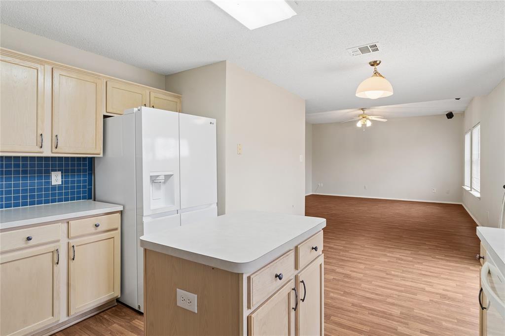 7522 Armstrong Lane Rowlett, TX 75089 - Photo 18 of 36