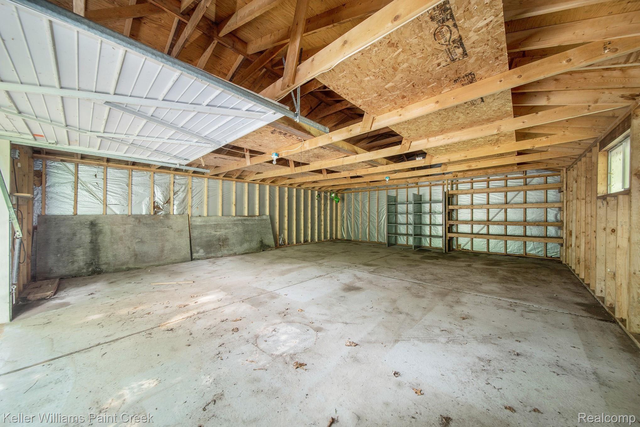 1322 Seville Road Rochester, MI 48309 - Photo 28 of 35 1322 Seville_38.jpg