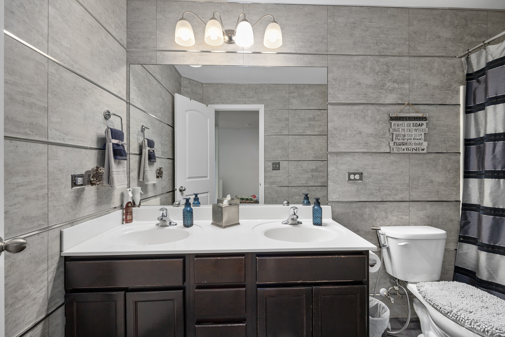 1978 Stapleton Road New Lenox, IL 60451 - Photo 24 of 47 a bathroom with a sink and a toilet