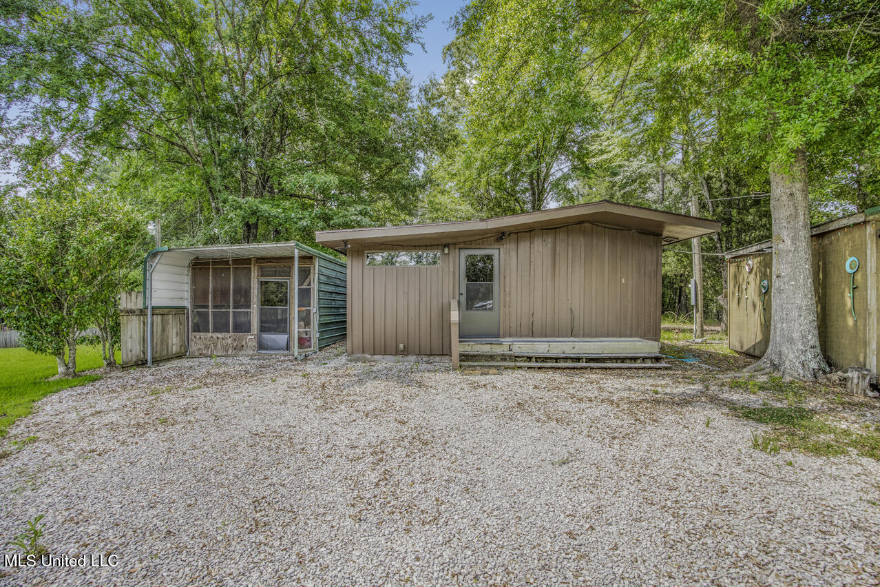 1885 Silver Creek Road Crosby, MS 39633 - Photo 1 of 17 570A1642