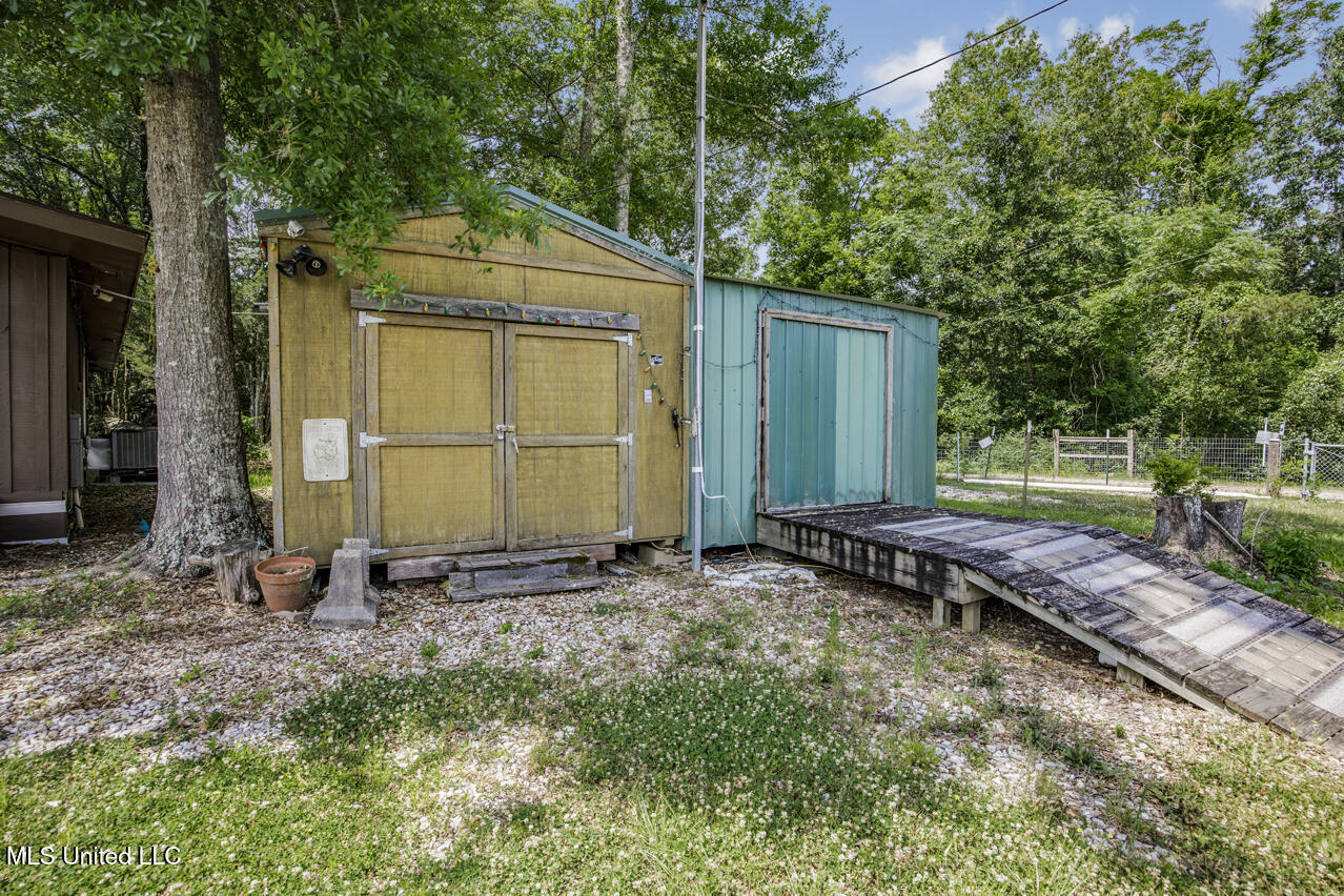 1885 Silver Creek Road Crosby, MS 39633 - Photo 13 of 17 570A1634