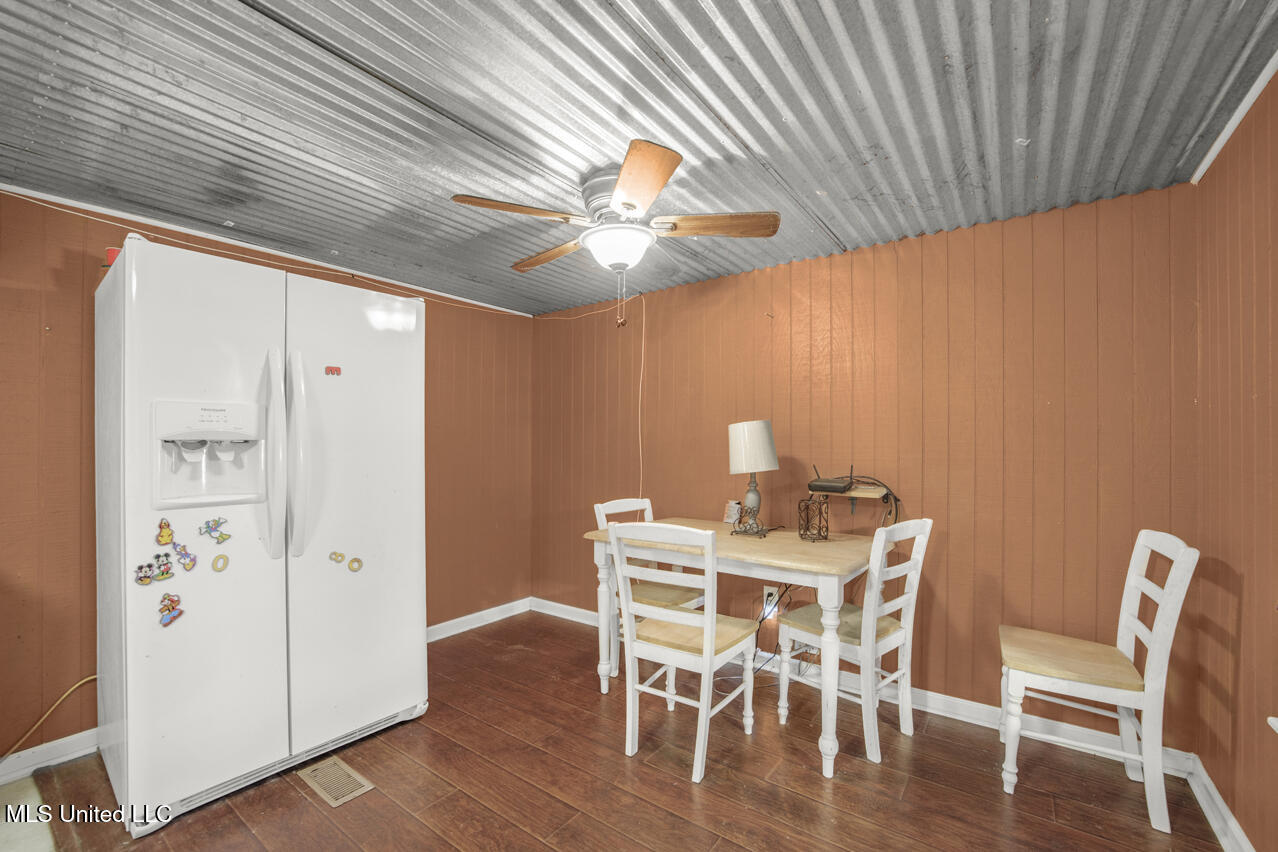 1885 Silver Creek Road Crosby, MS 39633 - Photo 6 of 17 570A1613