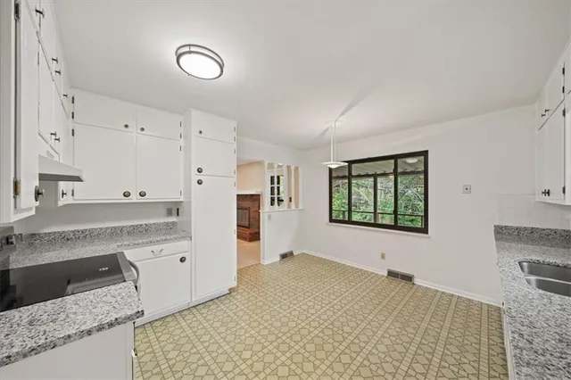 $319,950 | 7114 Greeley Avenue, Kansas City, KS 66109