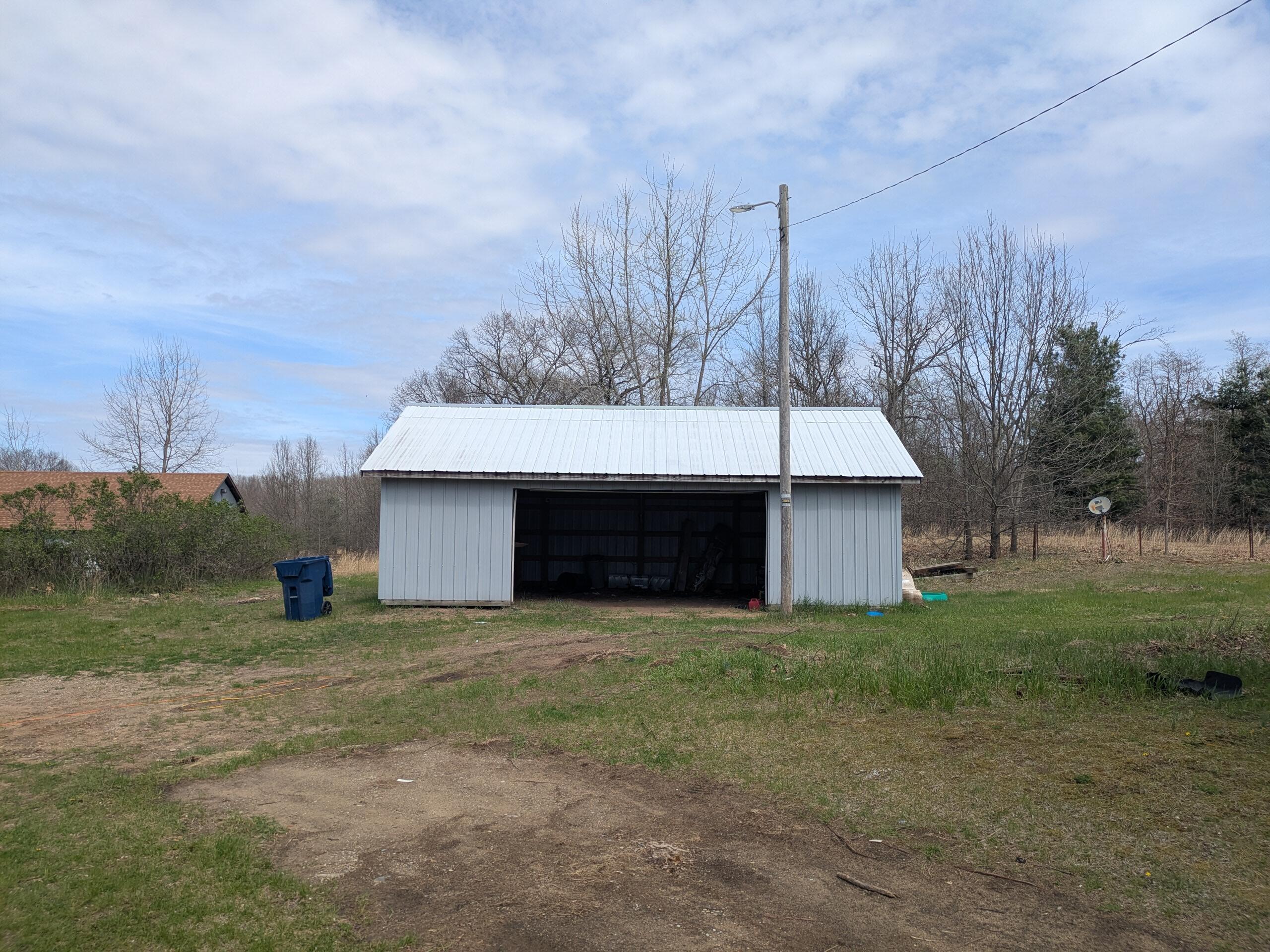 9320 East Division Road Knox, IN 46534 - Photo 20 of 71 2560x1920