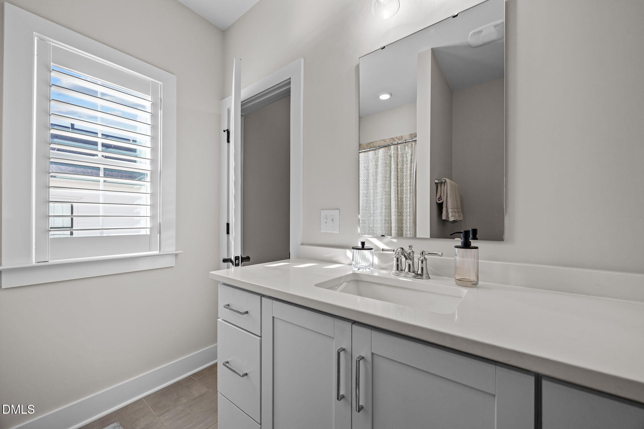 401 Bryan Pointe Drive, Unit 103 Raleigh, NC 27608 - Photo 33 of 57 41-web-or-mls-IMG_2953