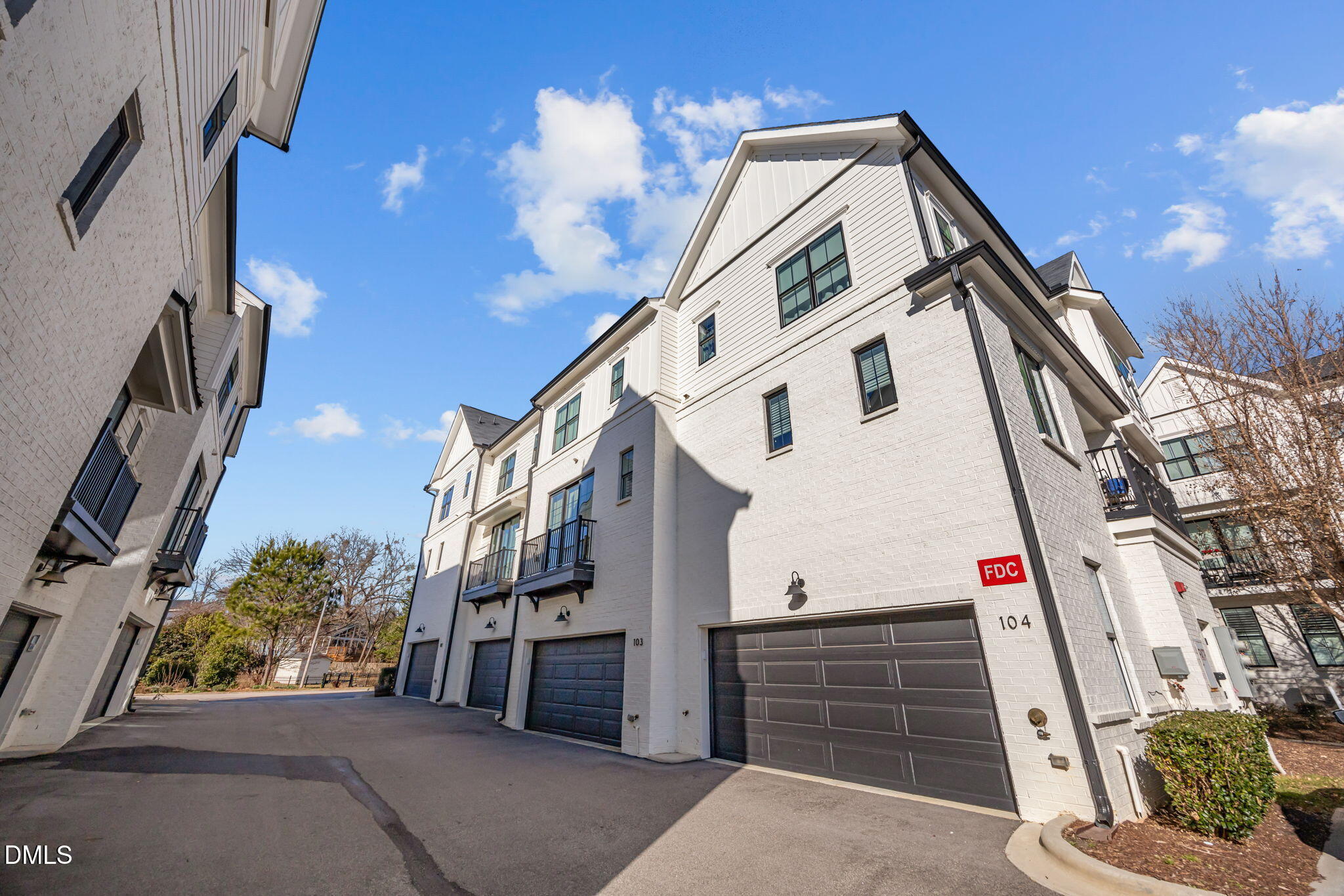 401 Bryan Pointe Drive, Unit 103 Raleigh, NC 27608 - Photo 4 of 57 55-web-or-mls-IMG_2979