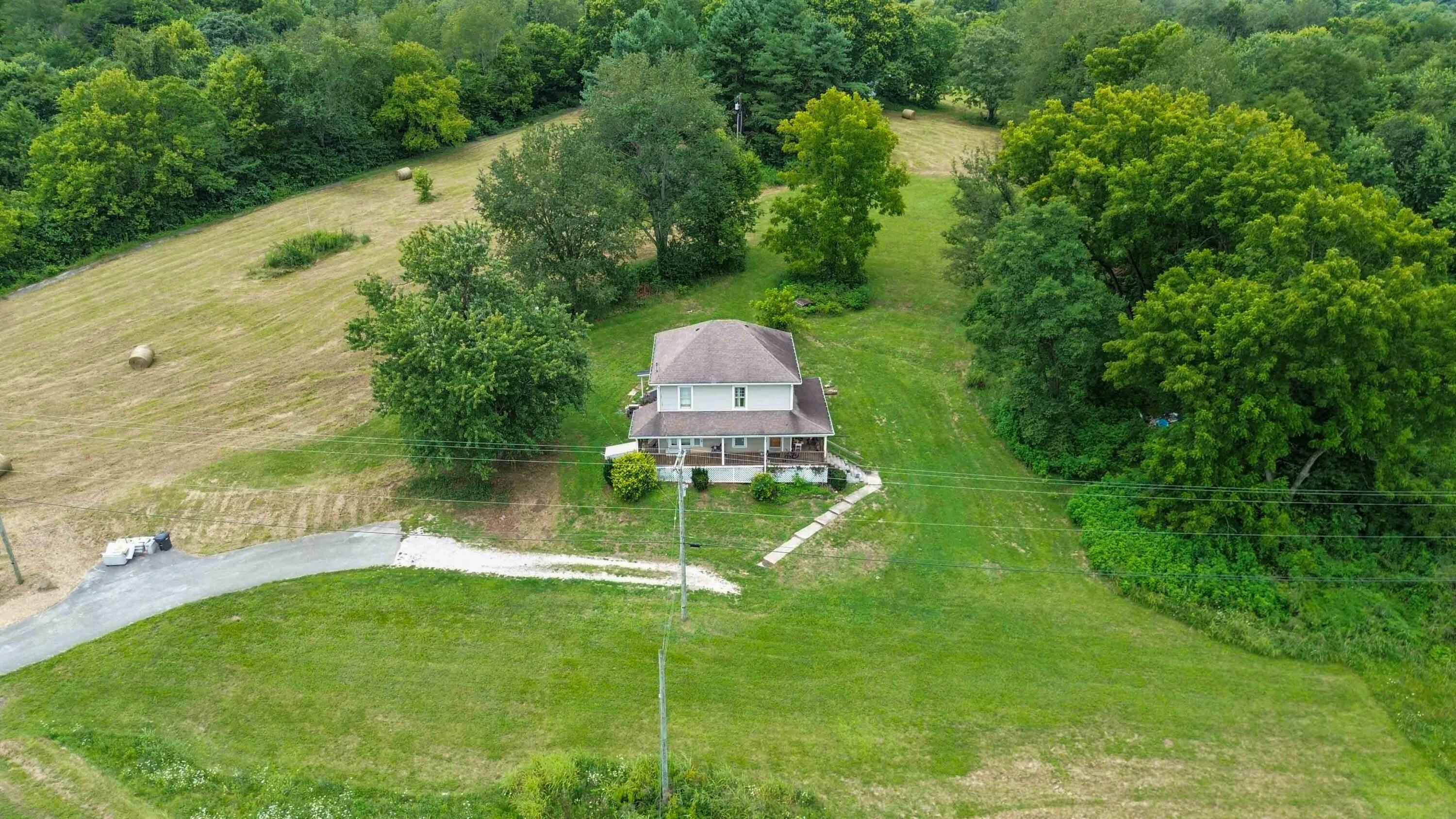 845 Copperhead Road Paint Lick, KY 40461 - Photo 6 of 45 004 (4)