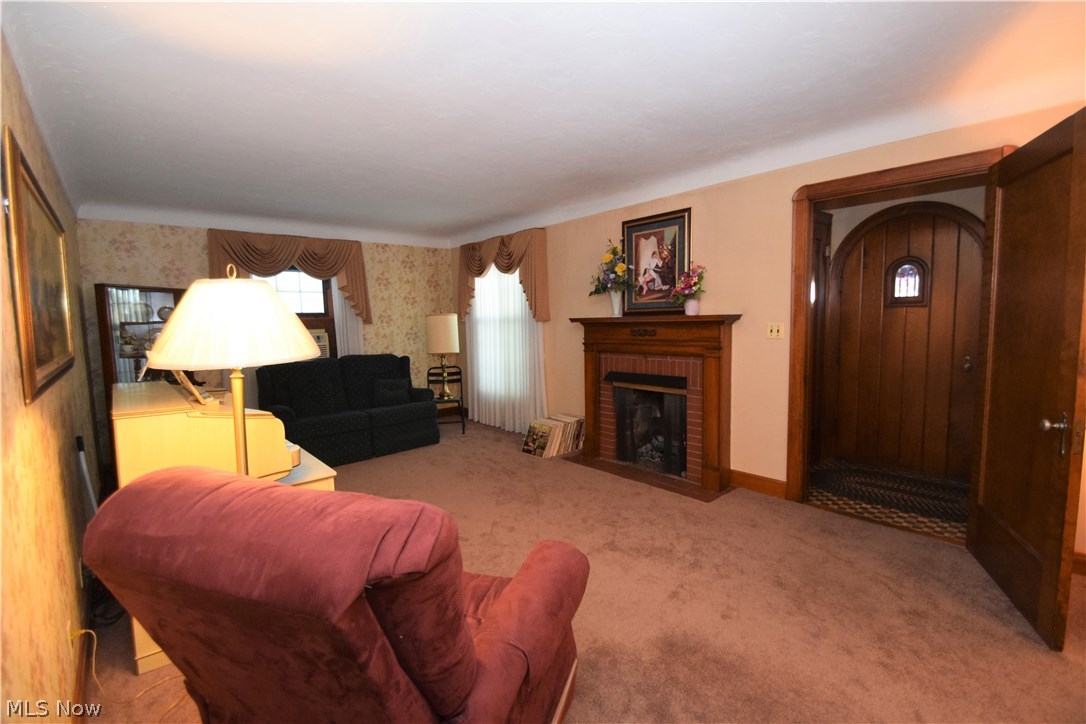2560 Stoney Ridge Road Avon, OH 44011 - Photo 4 of 28 Gallery Image 4