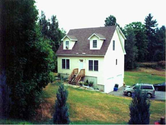 68 Summer Street Rochester, NH 03868 - Photo 1 of 1