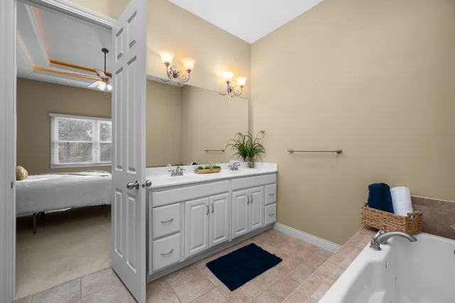 $464,900 | 3179 Meridith Way, Bettendorf, IA 52722