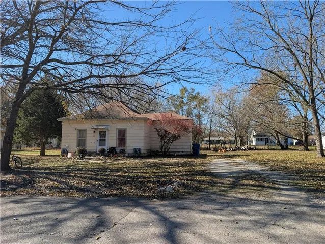 $65,000 | 626 North 6th Street, Lacygne, KS 66040