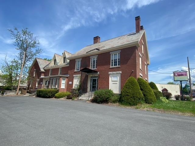 109 Pleasant Street, Unit 202 Claremont, NH 03743 - Photo 7 of 8