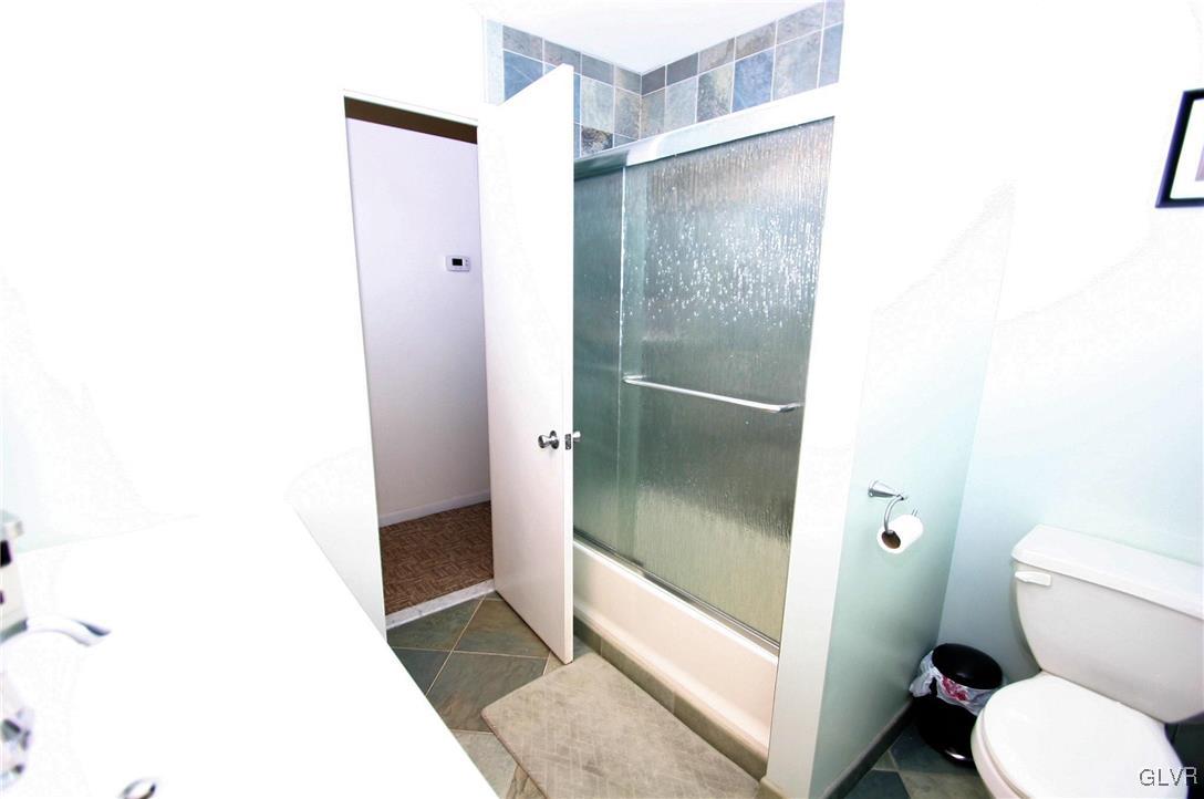 4210 Wellesley Road Bethlehem, PA 18017 - Photo 28 of 44 Full first floor bathroom Bathroom