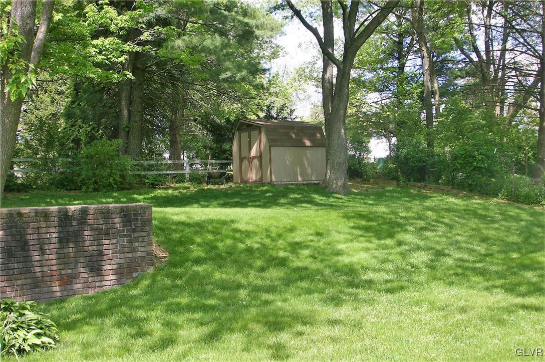 4210 Wellesley Road Bethlehem, PA 18017 - Photo 40 of 44 Large yard with garden shed.