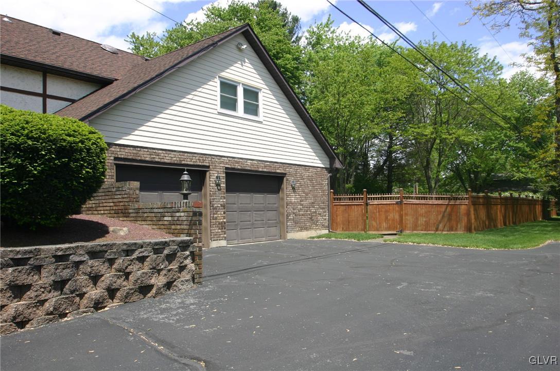 4210 Wellesley Road Bethlehem, PA 18017 - Photo 5 of 44 Fenced back yard offers privacy.