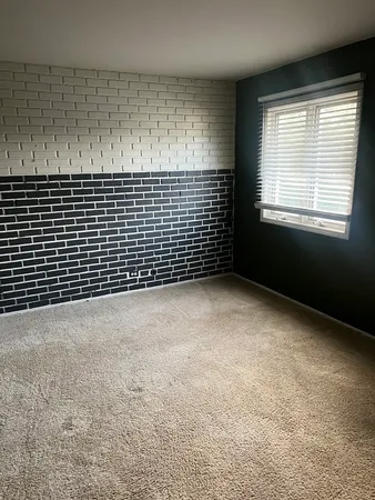$2,200 | 1085 Cove Drive, Prospect Heights, IL 60070
