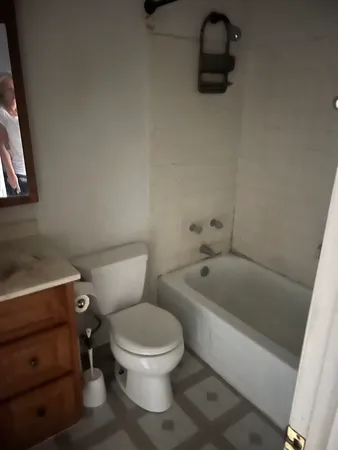 $2,200 | 1085 Cove Drive, Prospect Heights, IL 60070