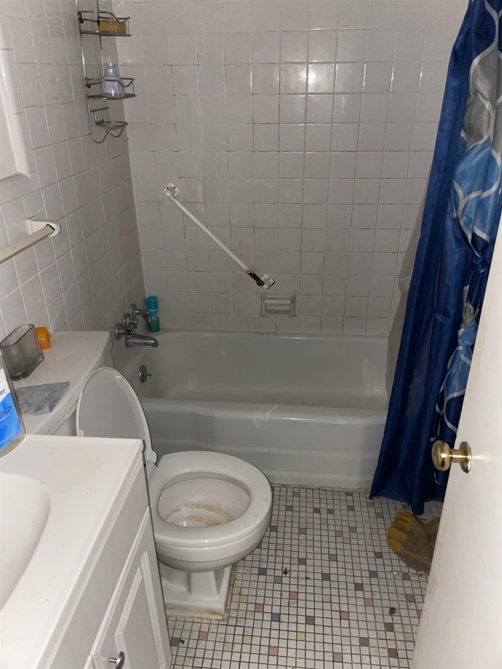 4505 Yale Road Memphis, TN 38128 - Photo 5 of 5 a bathroom with a toilet and a shower