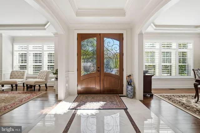 $2,600,000 | 609 Kingsley Road Southwest, Vienna, VA 22180