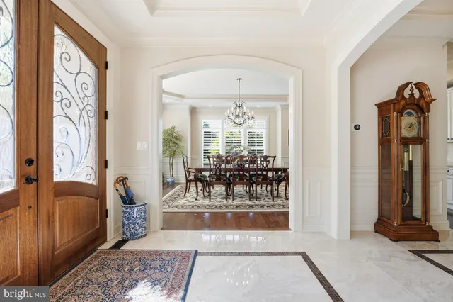 $2,600,000 | 609 Kingsley Road Southwest, Vienna, VA 22180