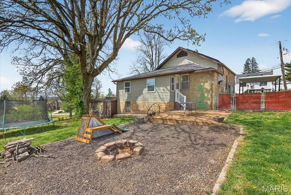 $249,000 | 219 Lookout Avenue, Valley Park, MO 63088