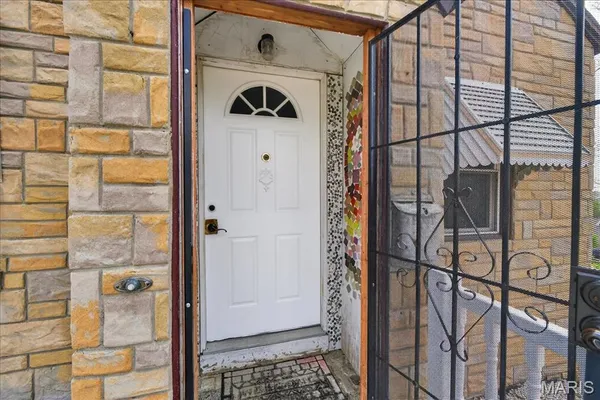 $249,000 | 219 Lookout Avenue, Valley Park, MO 63088