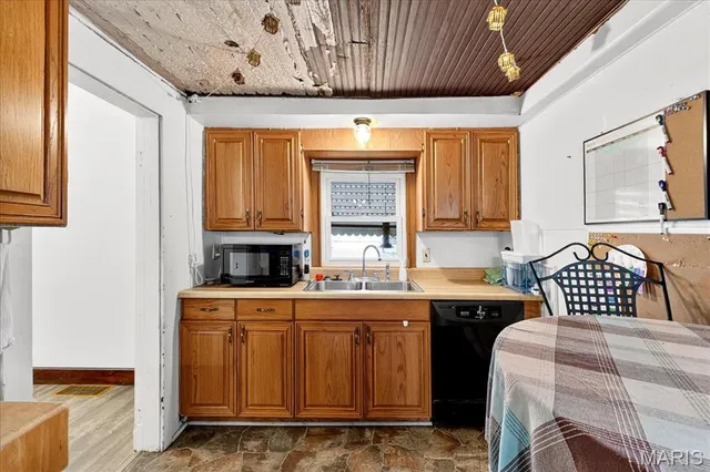 $250,000 | 219 Lookout Avenue, Valley Park, MO 63088