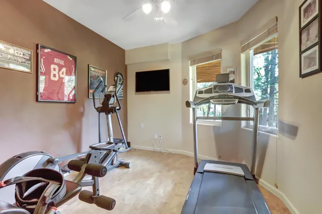 $999,000 | 10450 South Ponderosa Way, Rough and Ready, CA 95975