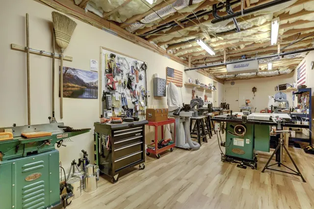 $999,000 | 10450 South Ponderosa Way, Rough and Ready, CA 95975