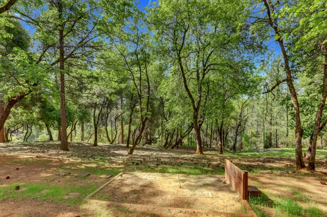 $999,000 | 10450 South Ponderosa Way, Rough and Ready, CA 95975